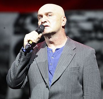 Александр Балуев