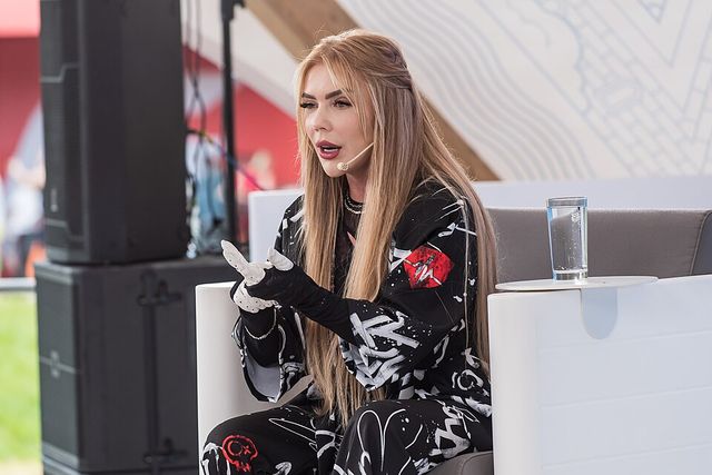Карина Кросс