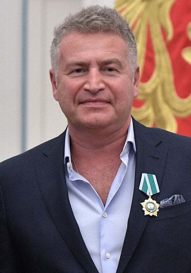 Леонид Агутин