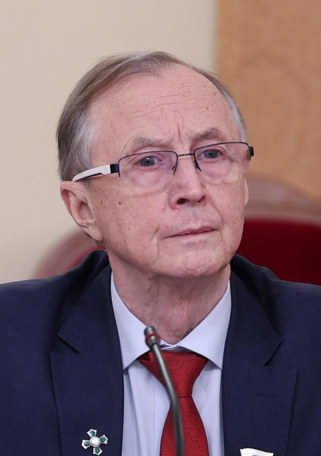 Николай Бурляев