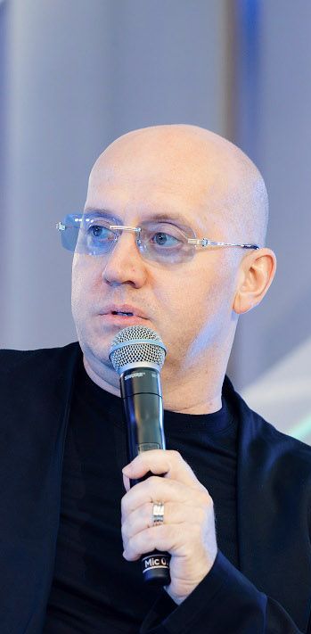 Сергей Бурунов