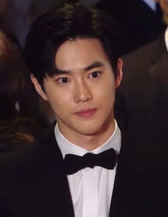 Сухо (EXO)