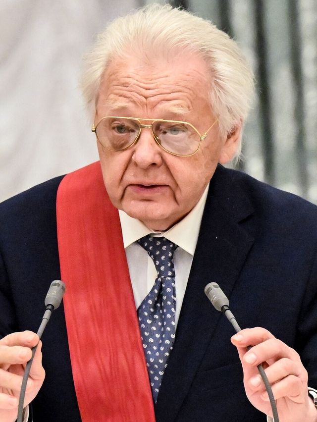 Юрий Антонов